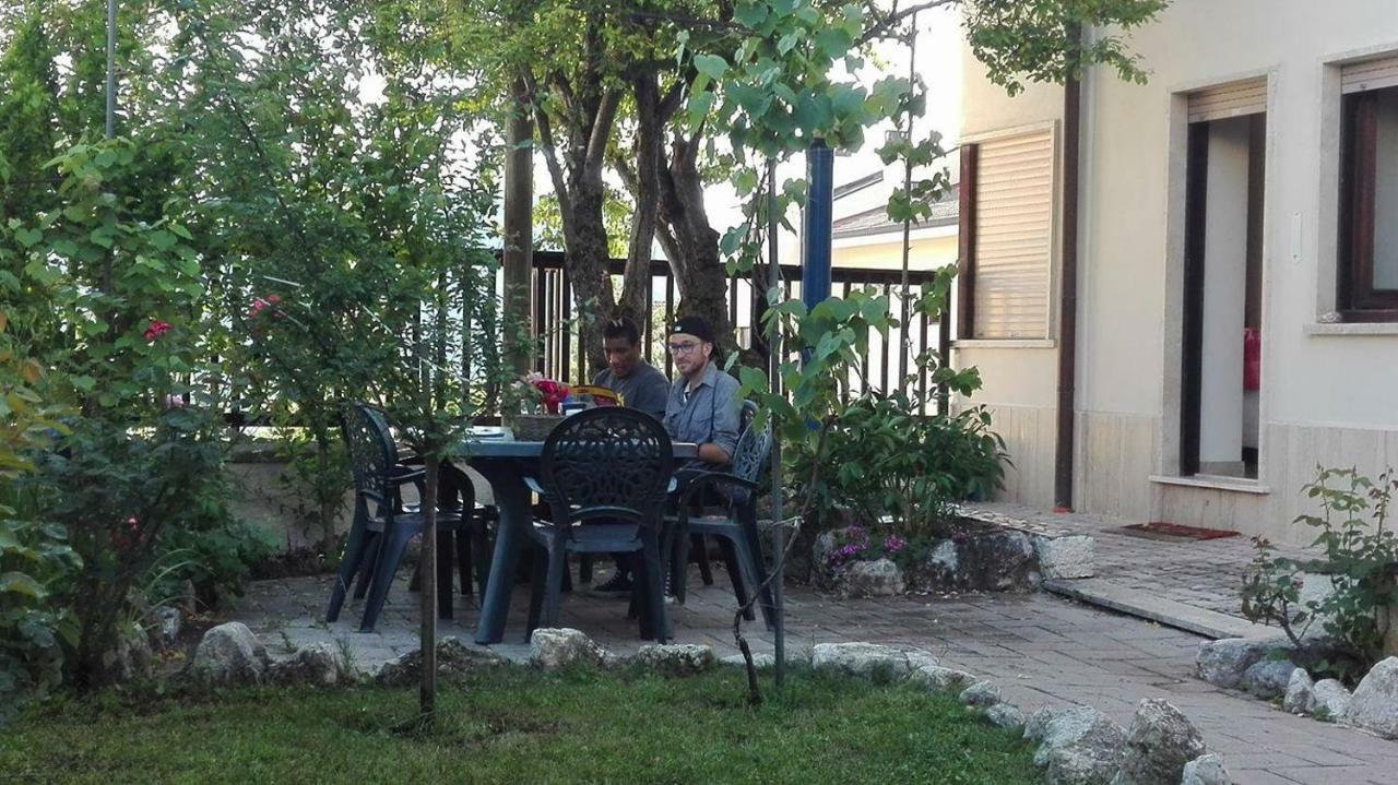 Bed & Breakfast Da Charlie Л'Акуила Экстерьер фото
